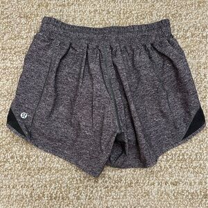 Lululemon High-Rise Lined Shorts 2.5”